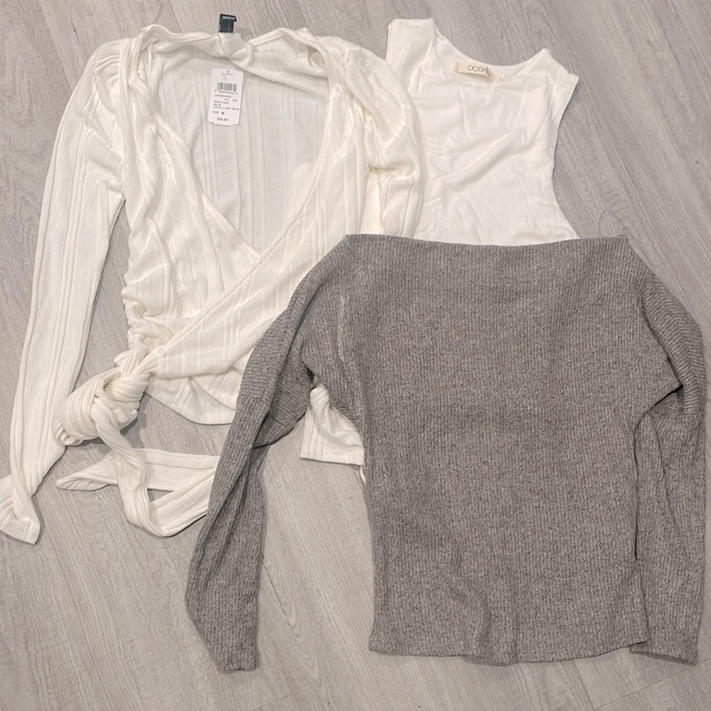 Bundle of 3 tops